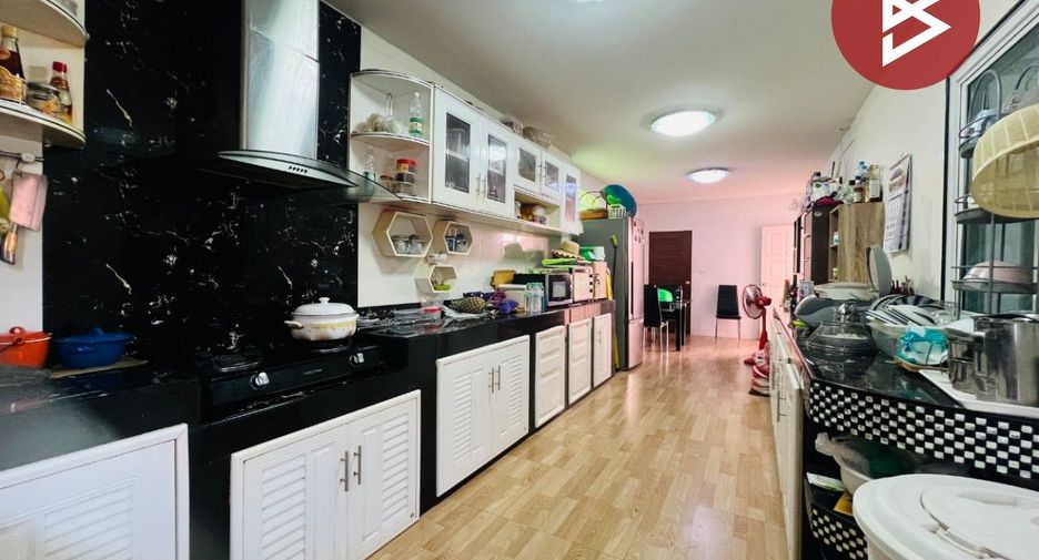 À vendre 5 chambres maison à Mueang Samut Songkhram, Samut Songkhram