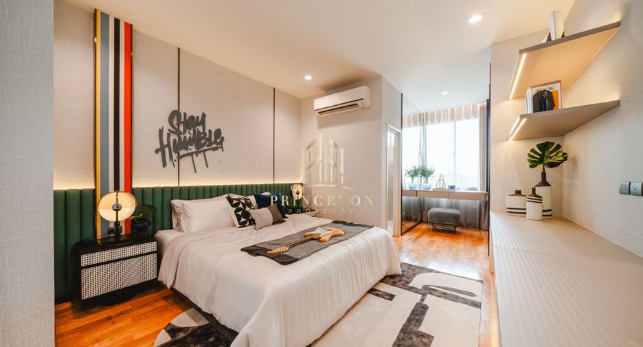 For sale 4 bedrooms house in Saphan Sung, Bangkok