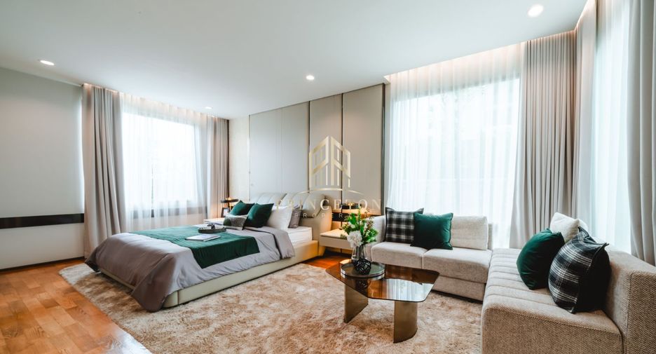 For sale 4 bedrooms house in Saphan Sung, Bangkok