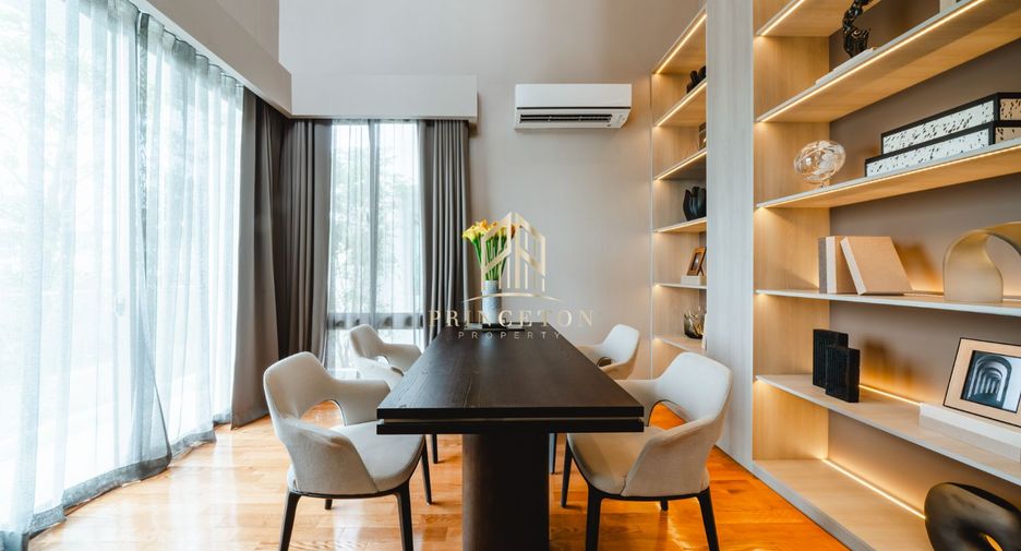 For sale 4 bedrooms house in Saphan Sung, Bangkok