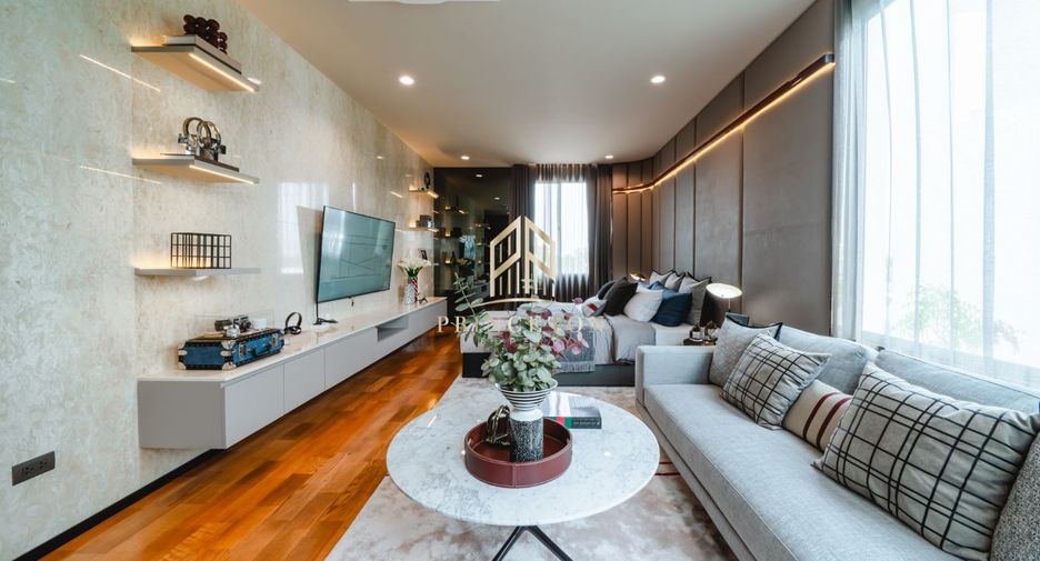 For sale 4 bedrooms house in Saphan Sung, Bangkok