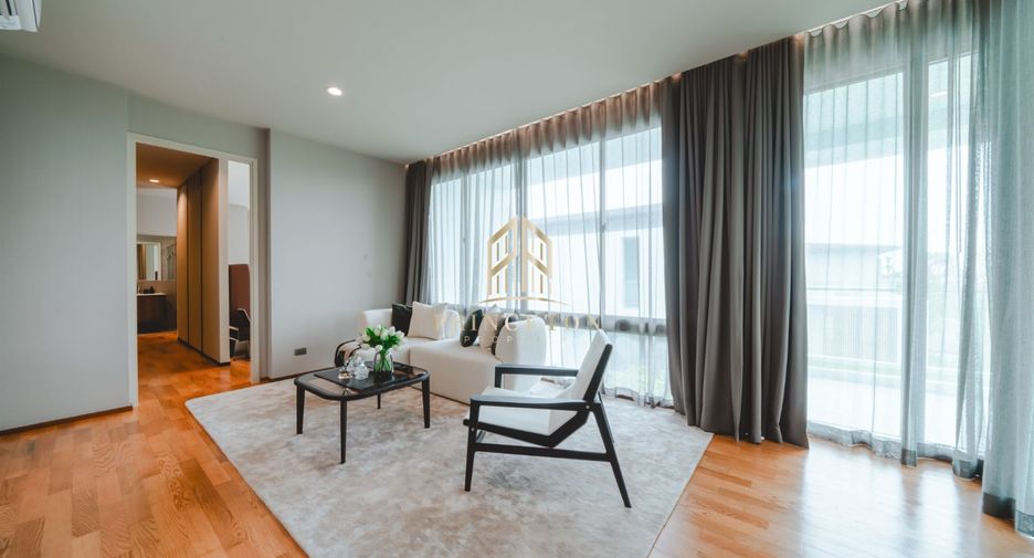 For sale 4 bedrooms house in Saphan Sung, Bangkok