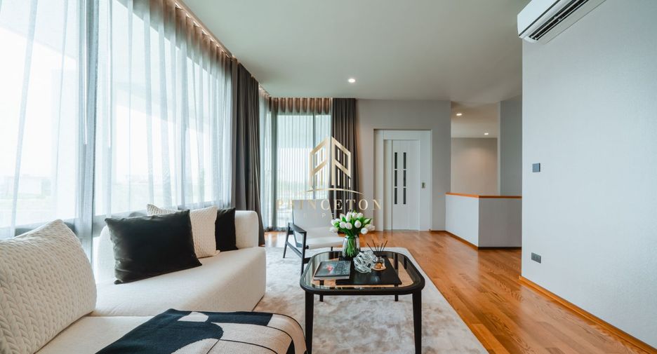 For sale 4 bedrooms house in Saphan Sung, Bangkok