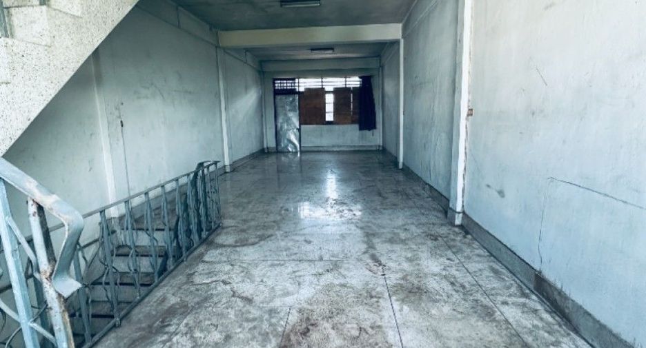 For sale retail Space in Bang Bon, Bangkok