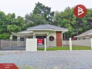 For sale 3 bedrooms house in Mueang Nakhon Si Thammarat, Nakhon Si Thammarat