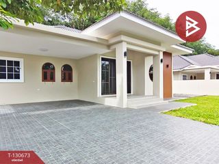 For sale 3 bedrooms house in Mueang Nakhon Si Thammarat, Nakhon Si Thammarat