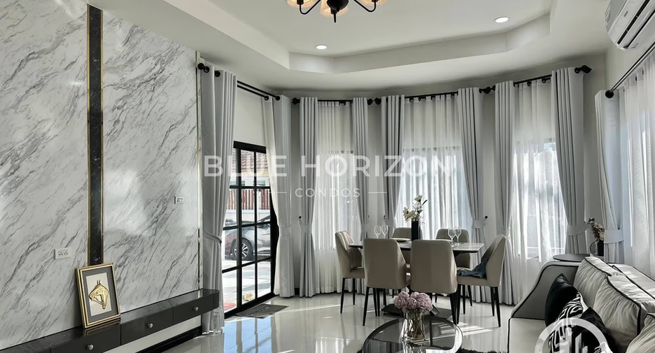 Casa en venta de 3 habitaciones en Bang Lamung, Chonburi