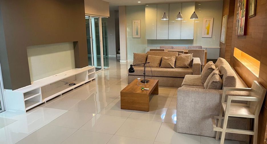 出租 3 卧室 独立屋 在 Lat Phrao, 曼谷