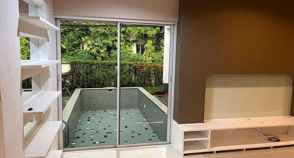 出租 3 卧室 独立屋 在 Lat Phrao, 曼谷