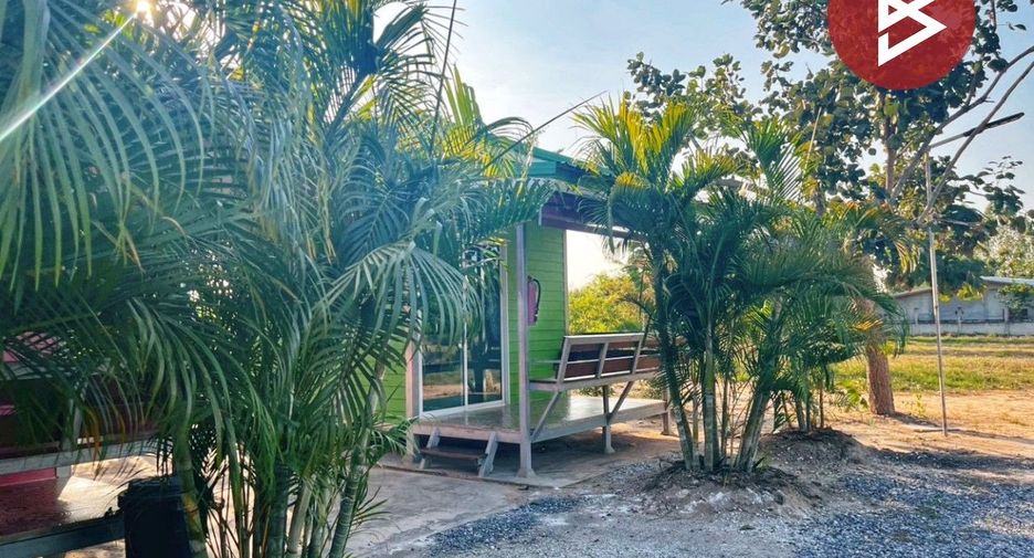 For sale hotel in Wat Sing, Chainat