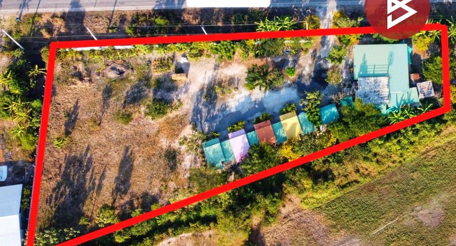 For sale hotel in Wat Sing, Chainat
