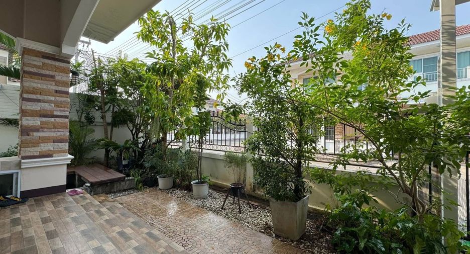 Casa en venta de 3 habitaciones en San Kamphaeng, Chiang Mai