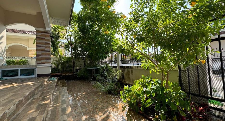 Casa en venta de 3 habitaciones en San Kamphaeng, Chiang Mai