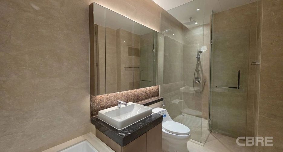 Condo en alquiler de 2 habitaciones en Pathum Wan, Bangkok