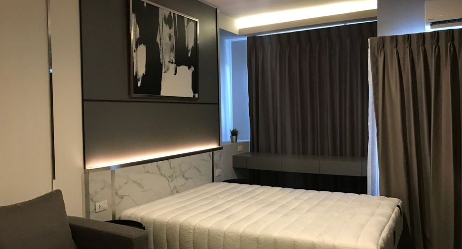 For sale 1 bed condo in Phra Khanong, Bangkok