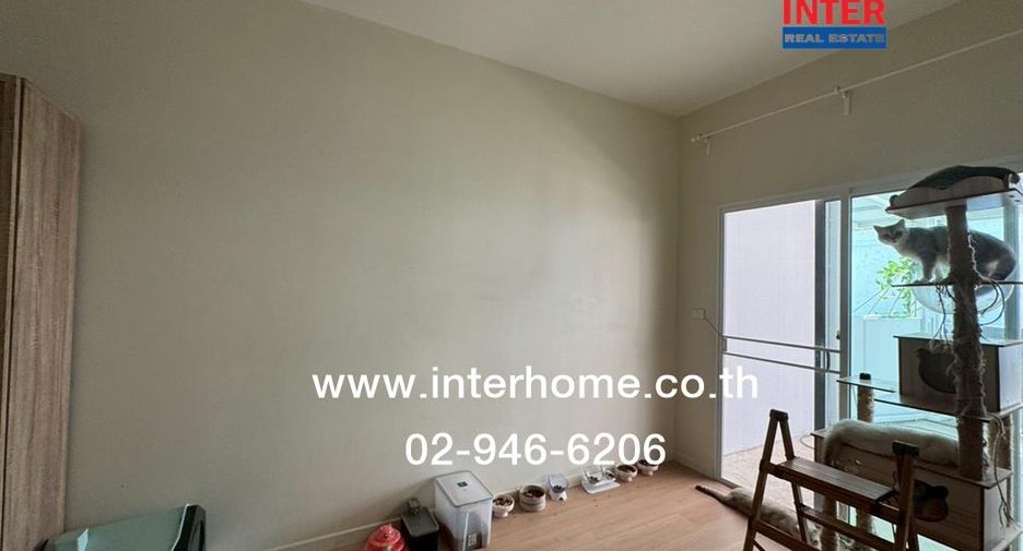 For rent and for sale 3 bedrooms townhouse in Prawet, Bangkok