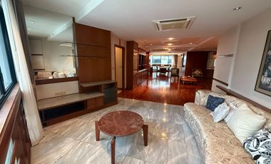 Condo en alquiler de 3 habitaciones en Khlong Toei, Bangkok