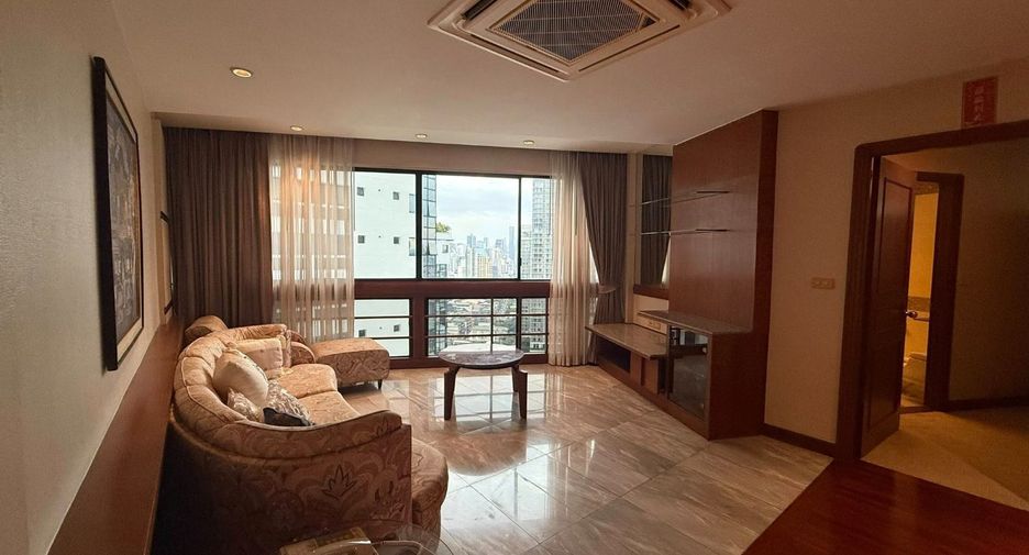 For rent 3 bedrooms condo in Khlong Toei, Bangkok
