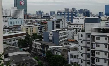 For sale 2 bedrooms condo in Din Daeng, Bangkok