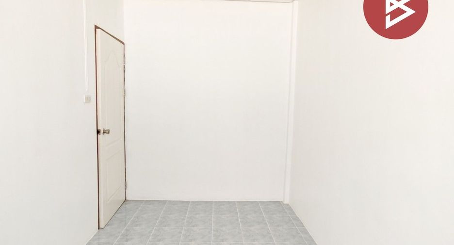 For sale 3 ベッドルーム townhouse in Phutthamonthon, Nakhon Pathom