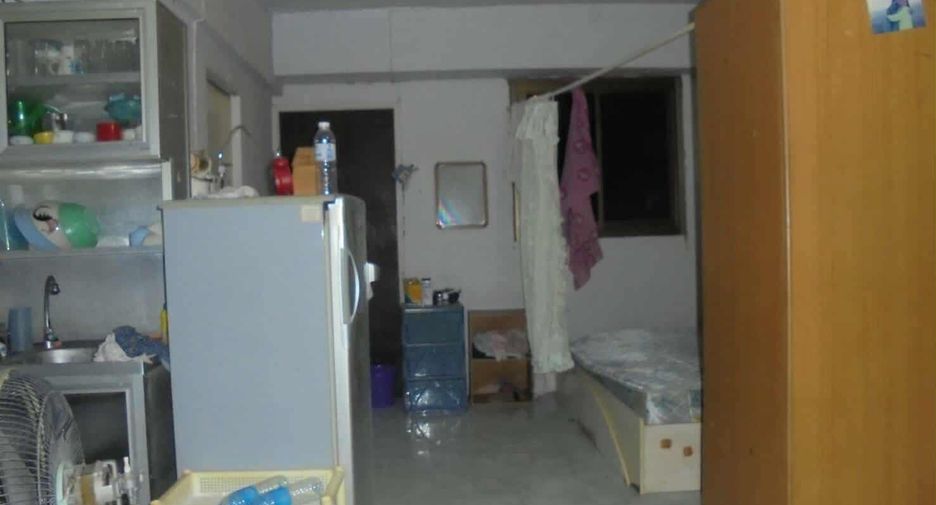 For sale 1 bed condo in Wang Thonglang, Bangkok