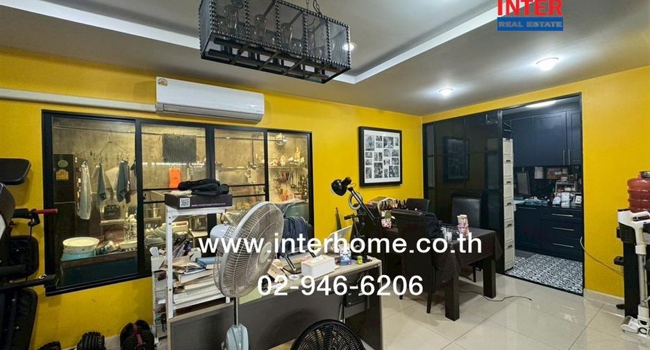 For sale 3 bedrooms house in Don Mueang, Bangkok