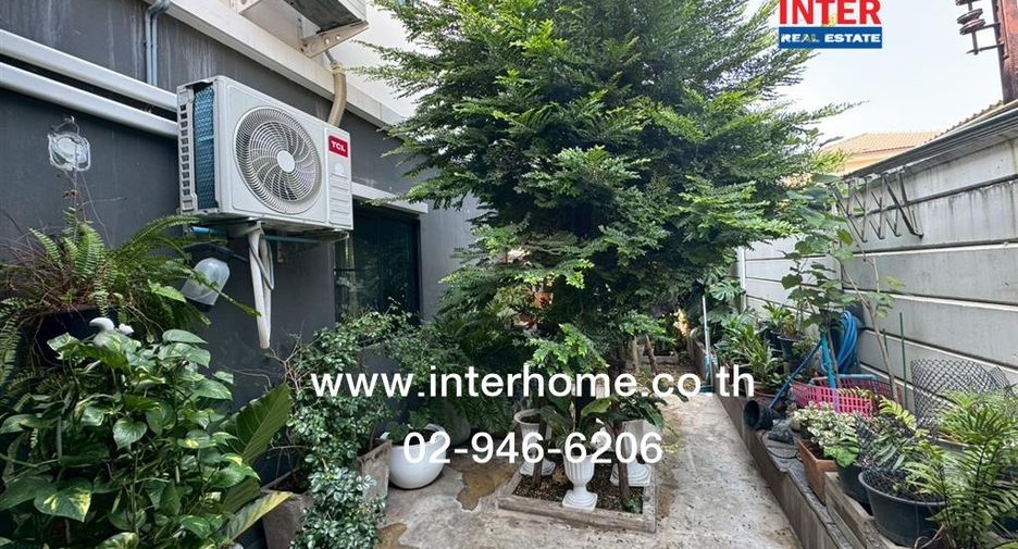 For sale 3 bedrooms house in Don Mueang, Bangkok