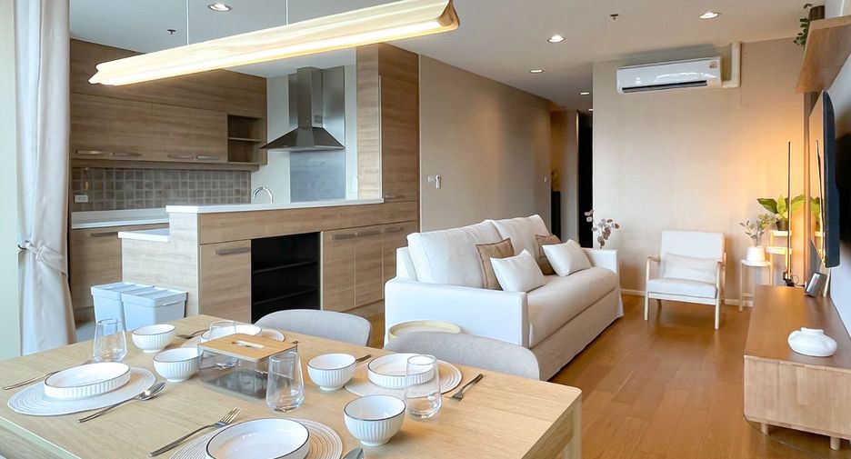 For rent 2 bedrooms condo in Watthana, Bangkok