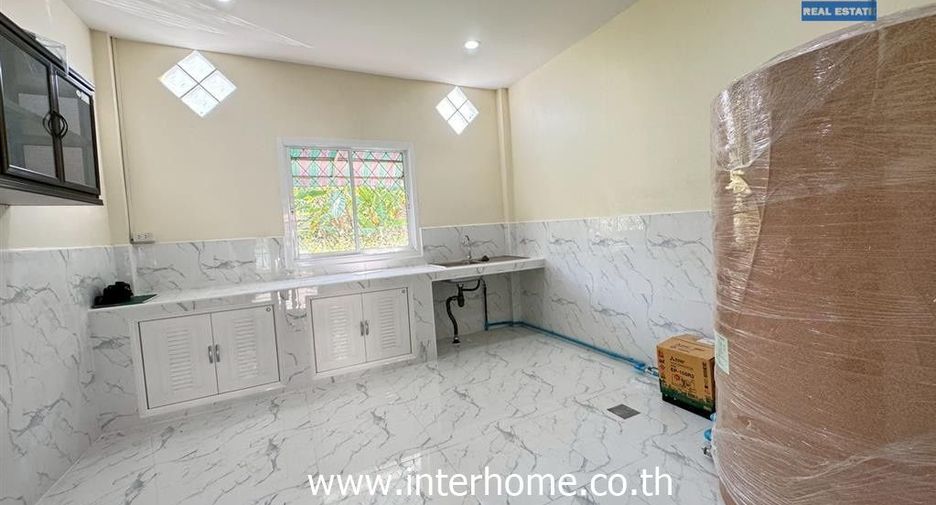 For sale 3 bedrooms townhouse in Mueang Nonthaburi, Nonthaburi