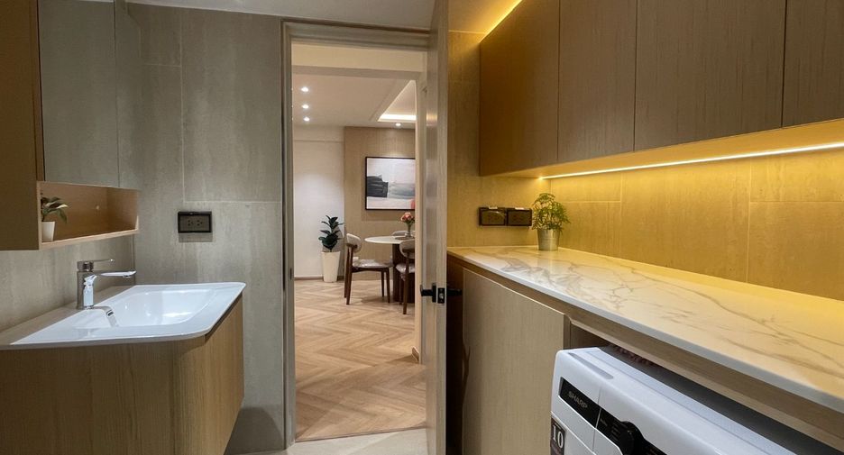For sale 2 bedrooms condo in Watthana, Bangkok
