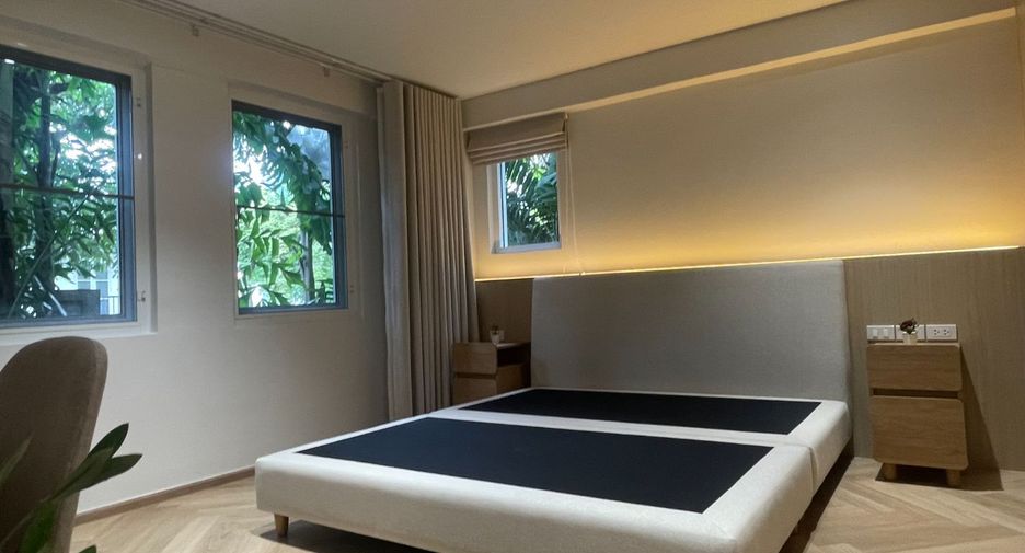For sale 2 bedrooms condo in Watthana, Bangkok