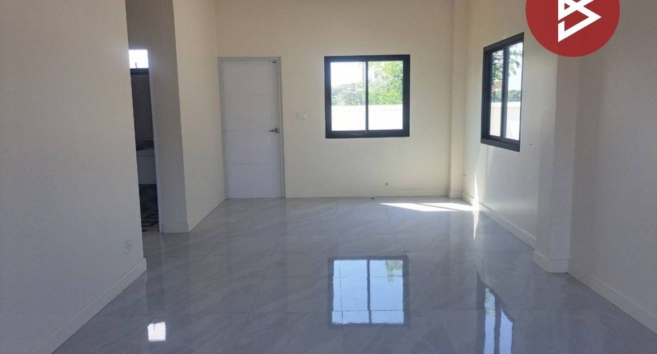 For sale studio house in Wat Sing, Chainat