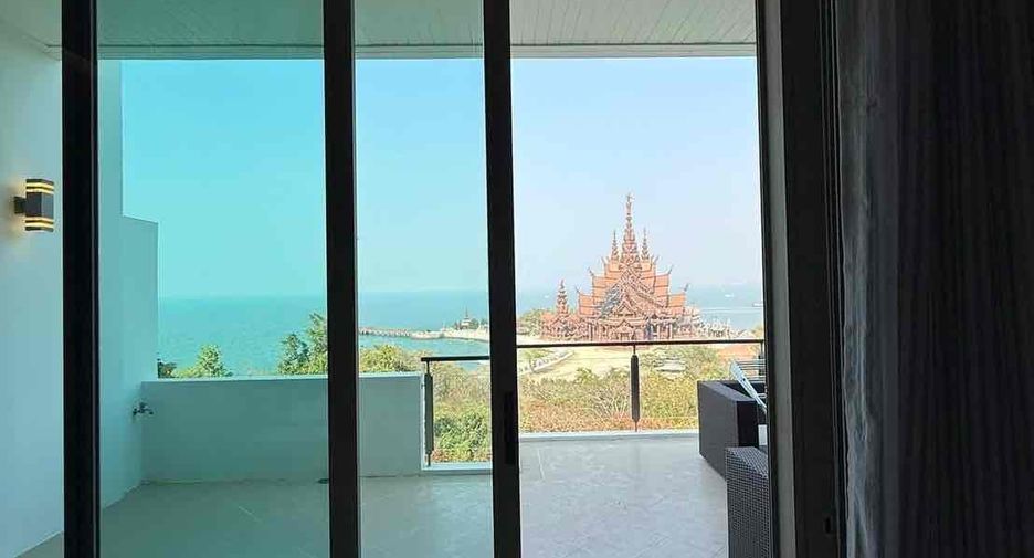 Condo en alquiler de 2 habitaciones en Bang Lamung, Chonburi