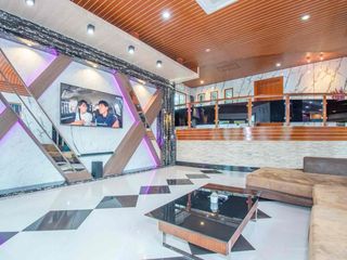 Villa zur Miete und zum Kauf mit 4 Zimmer in Bang Lamung, Chonburi