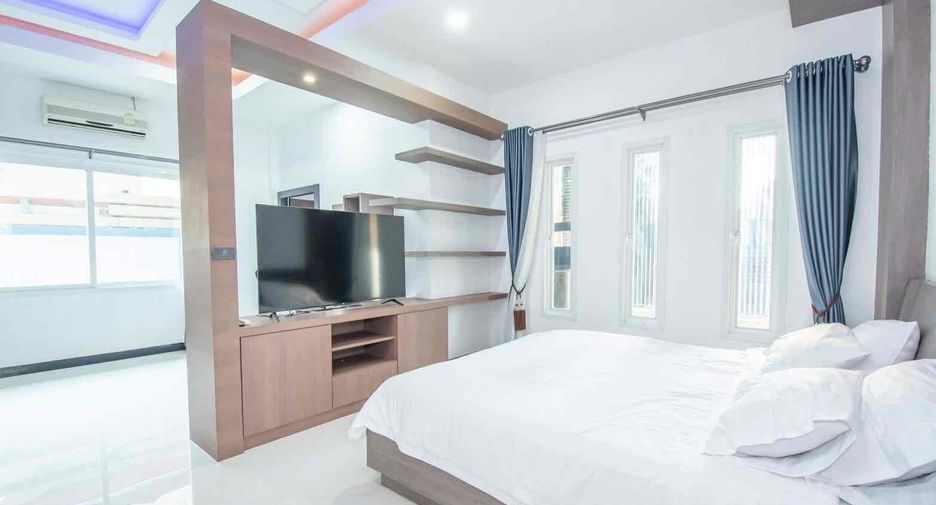 For rent and for sale 4 bedrooms villa in Bang Lamung, Chonburi