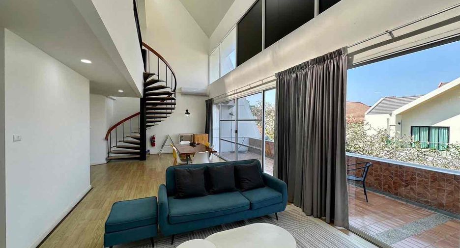 For rent 3 bedrooms condo in Bang Lamung, Chonburi