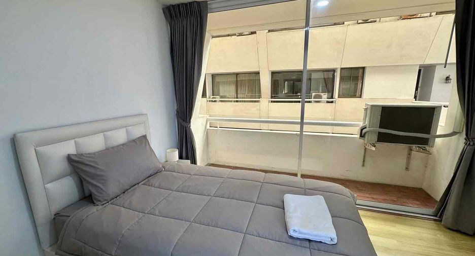 For rent 3 bedrooms condo in Bang Lamung, Chonburi