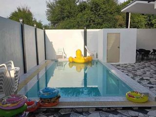 Villa zur Miete und zum Kauf mit 4 Zimmer in Bang Lamung, Chonburi