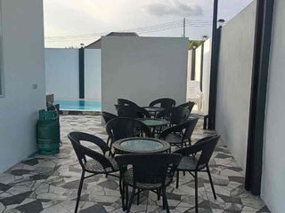 Villa zur Miete und zum Kauf mit 4 Zimmer in Bang Lamung, Chonburi
