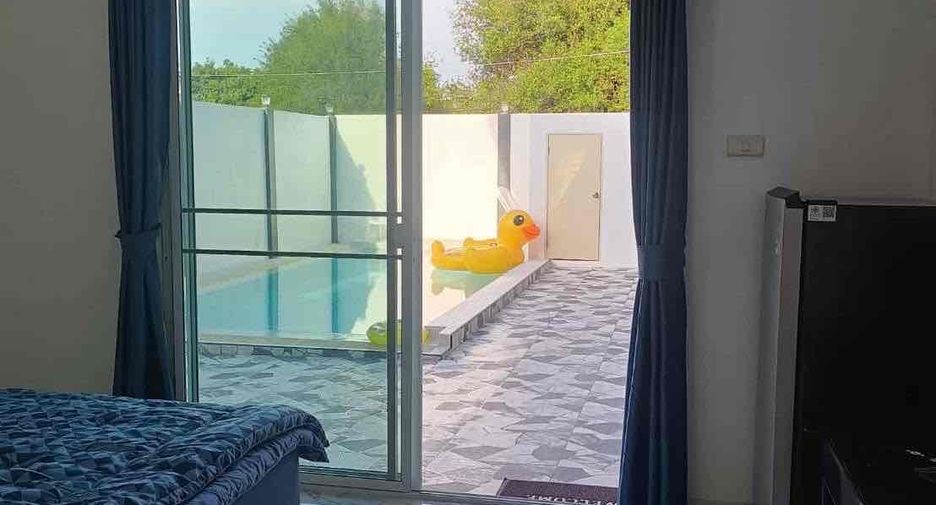 Villa zur Miete und zum Kauf mit 4 Zimmer in Bang Lamung, Chonburi