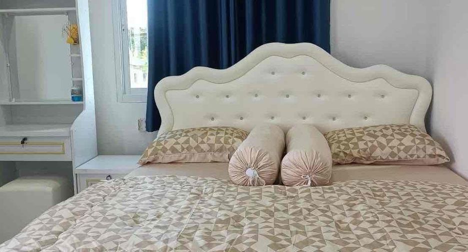 Villa zur Miete und zum Kauf mit 4 Zimmer in Bang Lamung, Chonburi