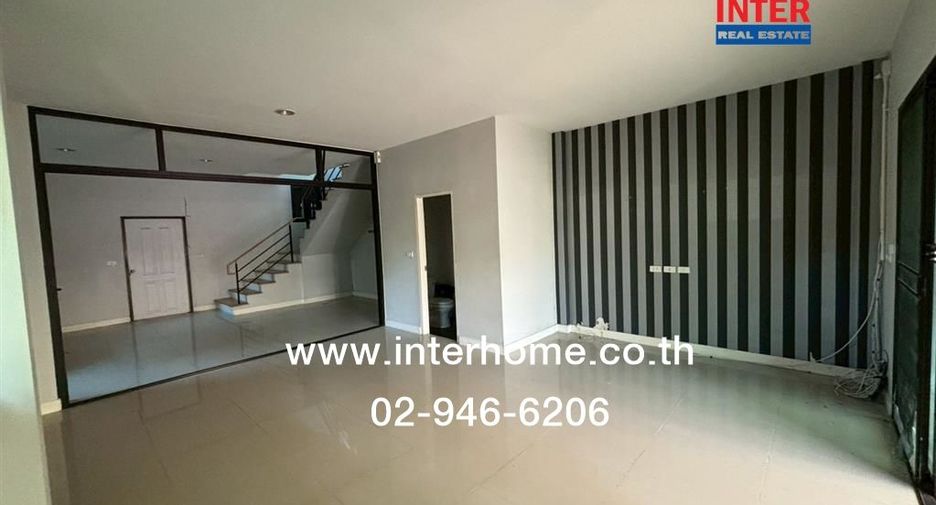 For rent and for sale 4 bedrooms townhouse in Don Mueang, Bangkok