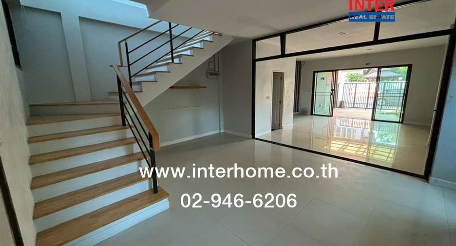 For rent and for sale 4 bedrooms townhouse in Don Mueang, Bangkok