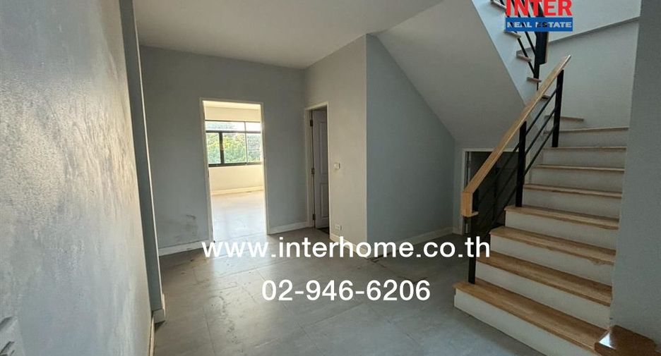 For rent and for sale 4 bedrooms townhouse in Don Mueang, Bangkok