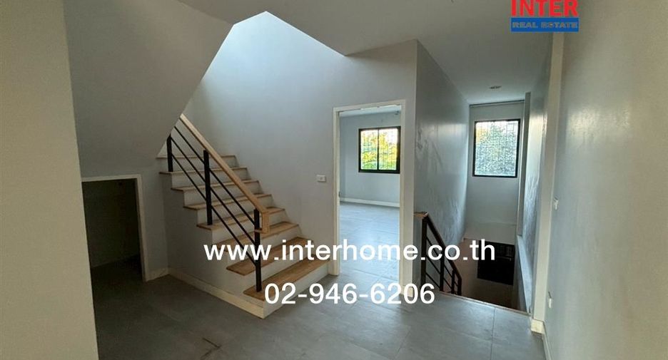 For rent and for sale 4 bedrooms townhouse in Don Mueang, Bangkok