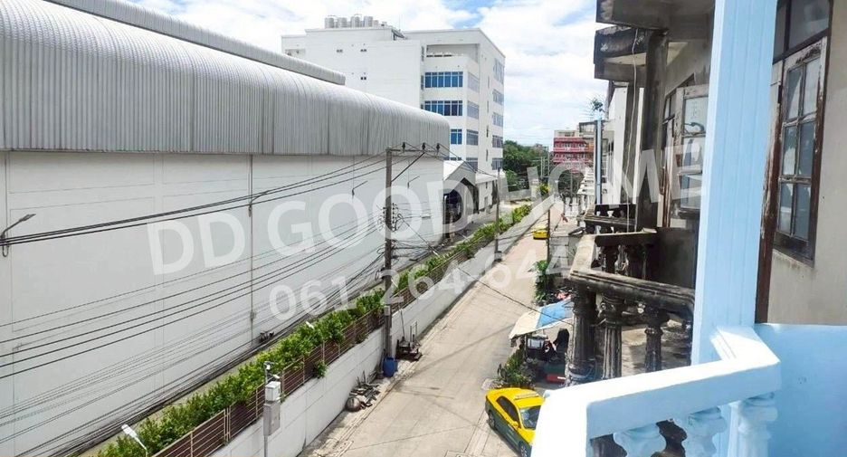 For sale 2 bedrooms retail Space in Phasi Charoen, Bangkok