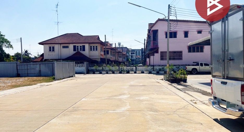 For sale retail Space in Mueang Suphanburi, Suphan Buri
