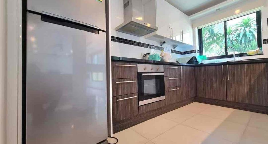 Продажа 3 спальни вилла в Саттахип, Чонбури