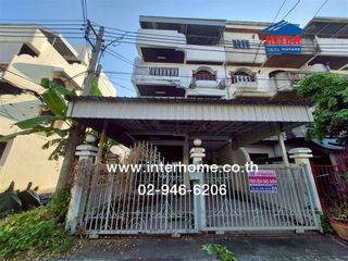 For sale 4 bedrooms townhouse in Din Daeng, Bangkok