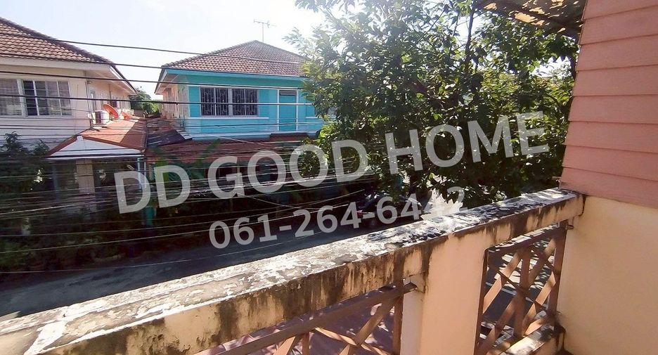 For sale 3 bedrooms townhouse in Min Buri, Bangkok